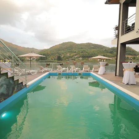 Willa Mila 1 Zvornik